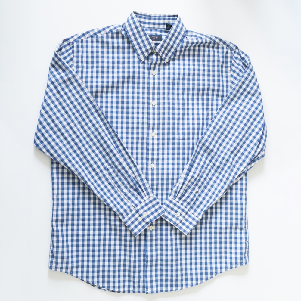 Arrow Men's Blue and White Gingham Button Down Size Large